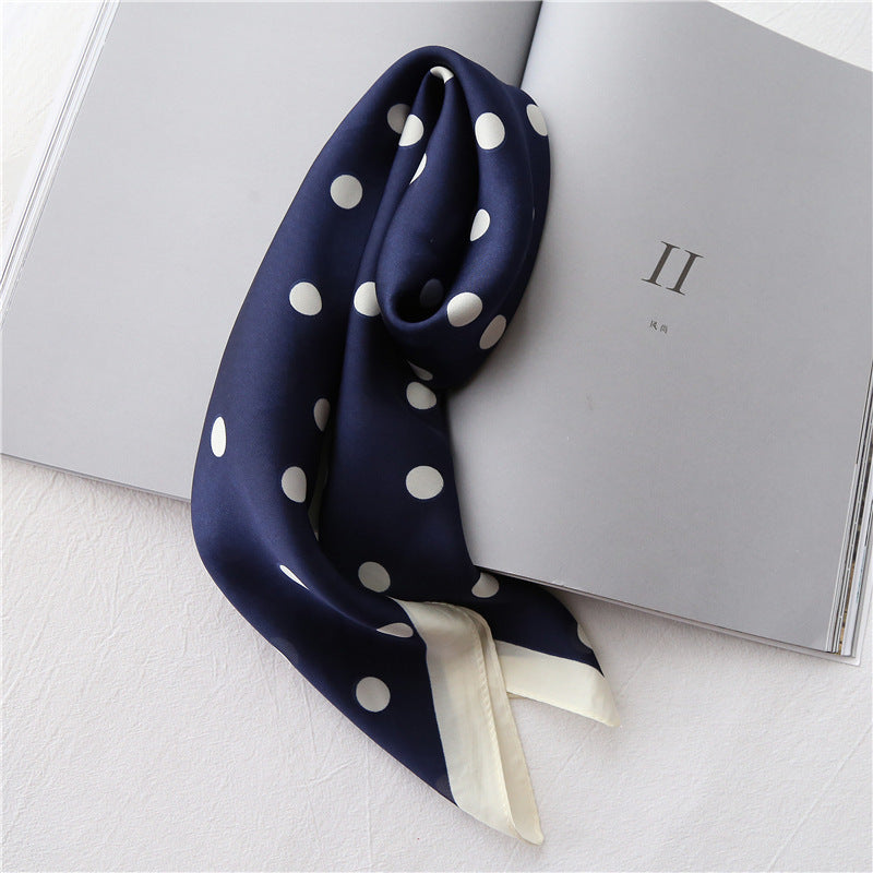 Women’s Retro Literary Small Square Neck Scarf
