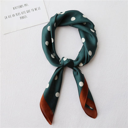 Women’s Retro Literary Small Square Neck Scarf